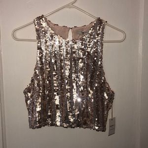 Polyester/spandex cropped sequin top